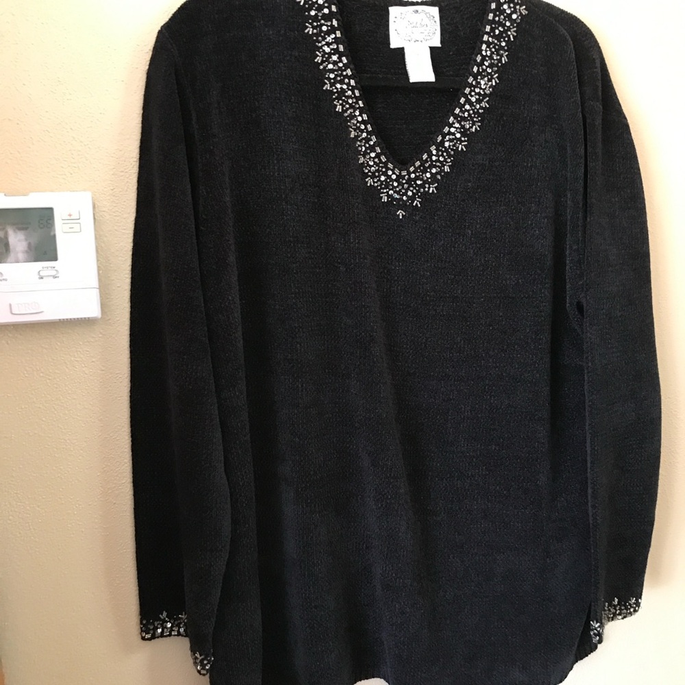 Black velvet pullover sweater 1X silver beads and sequins Stitches in Time